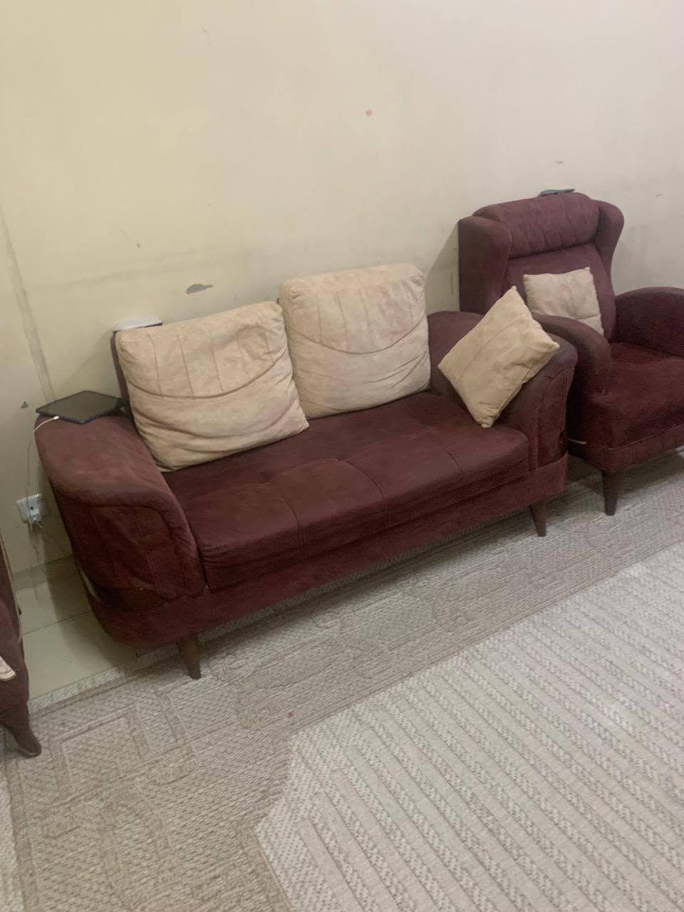 طخم قنوات للبيع ٧ مقاعد
للإستفسار ***********
السعر ٢٠٠

