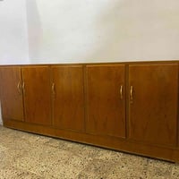 بوفيه • صاج • ٥ أبواب