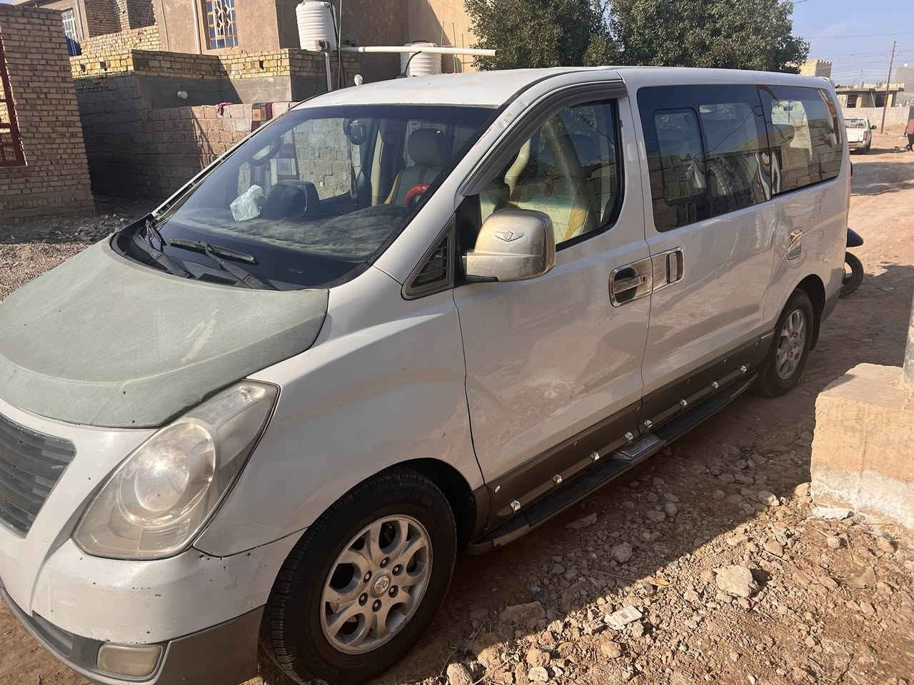 السلام عليكم اخوان ستاركس موديل 2012. بااسمي رقم بصره محوره مسكر 7 سورنتو مكفوله ماعده بارد بجامغ الامامي  مكانها واسط الكوت. السعر 165 وبيها مجال  للاتصال ‭0772 346 6797‬
