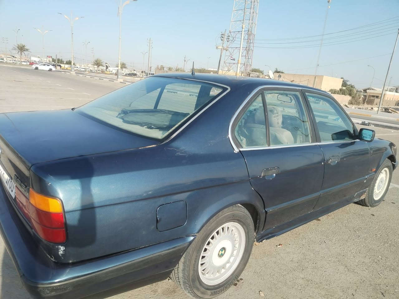 سلام عليكم
بيئم 525i
مكينه مسكر عدل كير جديد مال صقر 
اصل بليته وسنويه
موديل 92
رقم انكليزي  مميز سنويه لغايه 29هزه جديده
لايت زنون
تبريد ثلج 🥶
تخم تاير جديد
مصبوغه عام بعدني ممبولشه
مكفوله منضربه القويه
السعر 47
مكاني كربلاء
رقم ***********
