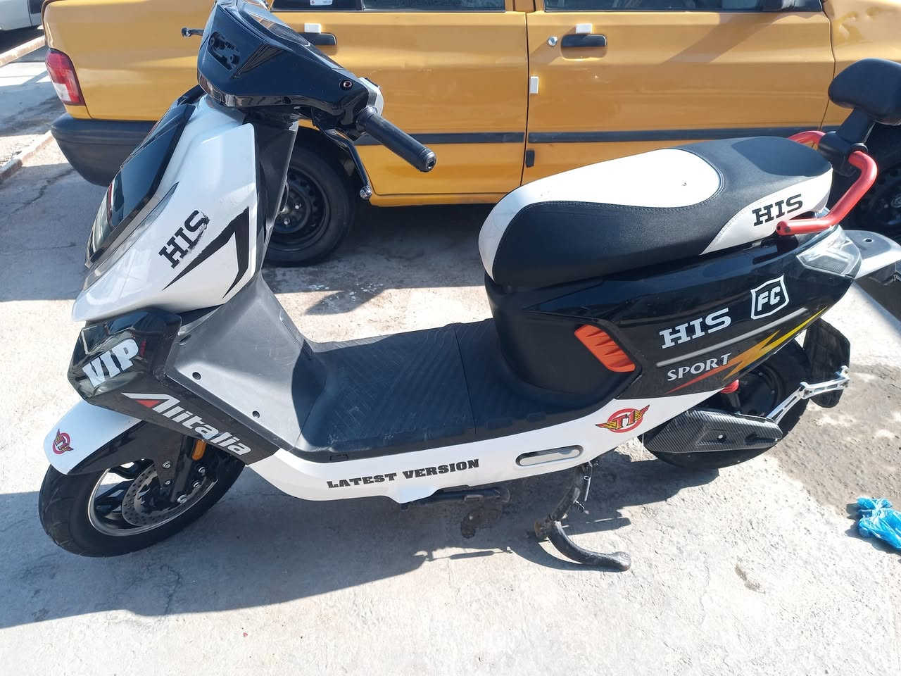 دراجه شحن بطاريه ٣٠٠٠ موديل ٢٠٢٦ ٦بطاريات ٣نمر السرعه ٩٠ نظام بارك ونظام  وR الرجوع إلى الخلف مكاني بغداد السعر ٩٥٠ وبيهه مجال قليل ***********
