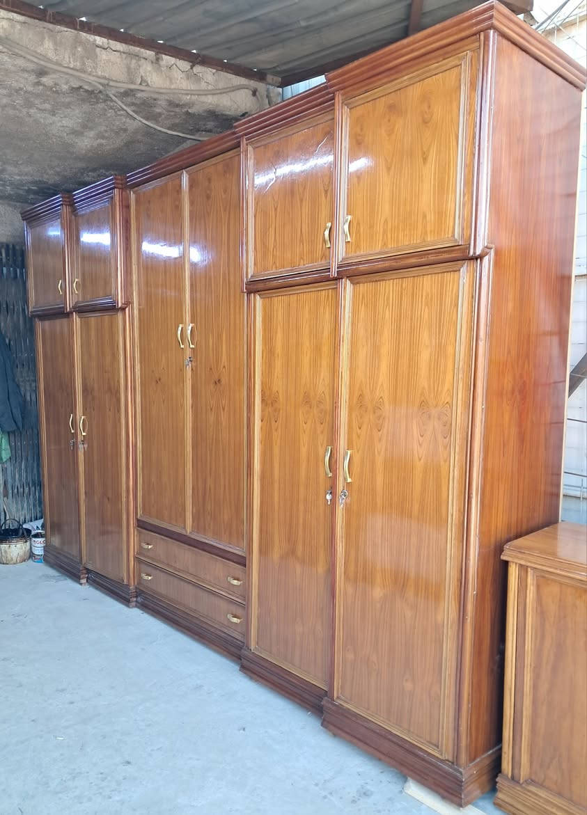 يعلن معرض الموسوي عن وجود غرفه نوم موديل ثلاجه داخل وخارج صاج ضهر جرجوبه دنك زان مصري حجل زان مصري ونقش زان مصري الغرفه نظافته 95بالميه فول تسكام اي استفسار خاص او الاتصال ***********
***********واتساب
