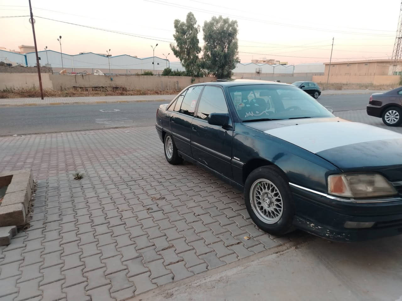 للبيع اوميكا موديل 1991 حجم 20  سيار شرط كير محرك شرط سيار بدون ضرار صدر كل شرط تحويل شرط رقم سليماني شرط تحويل وكال سيار جاهزه سلايد جام كهرابياي سعر 30.   ***********
