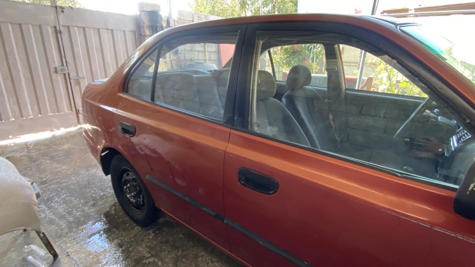 هونداي اكسنت موديل 2000 سياره مثل ماموضح بل صور خياسات هلالات وبيه تبخير فقط كير عادي    تخم تاير جديد درايم شفت جديد جهتين  دينمو جديد مكاني كربلاء  سعر 35 وبيه مجال ***********
