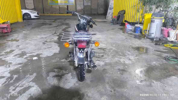 سلام عليكم 
دراجه ايراني بيها ٧ اوراق و مدفعلها جمرك و ٩٠ بل ميه تترقم 
الماكينه مجفته و صوتها ناعم و ما ناقصها اي شي 
تواجد حي الجامعه 
سعرها ٥٥٠ 
لتواصل *********** واتساب 
او ماسنجر
