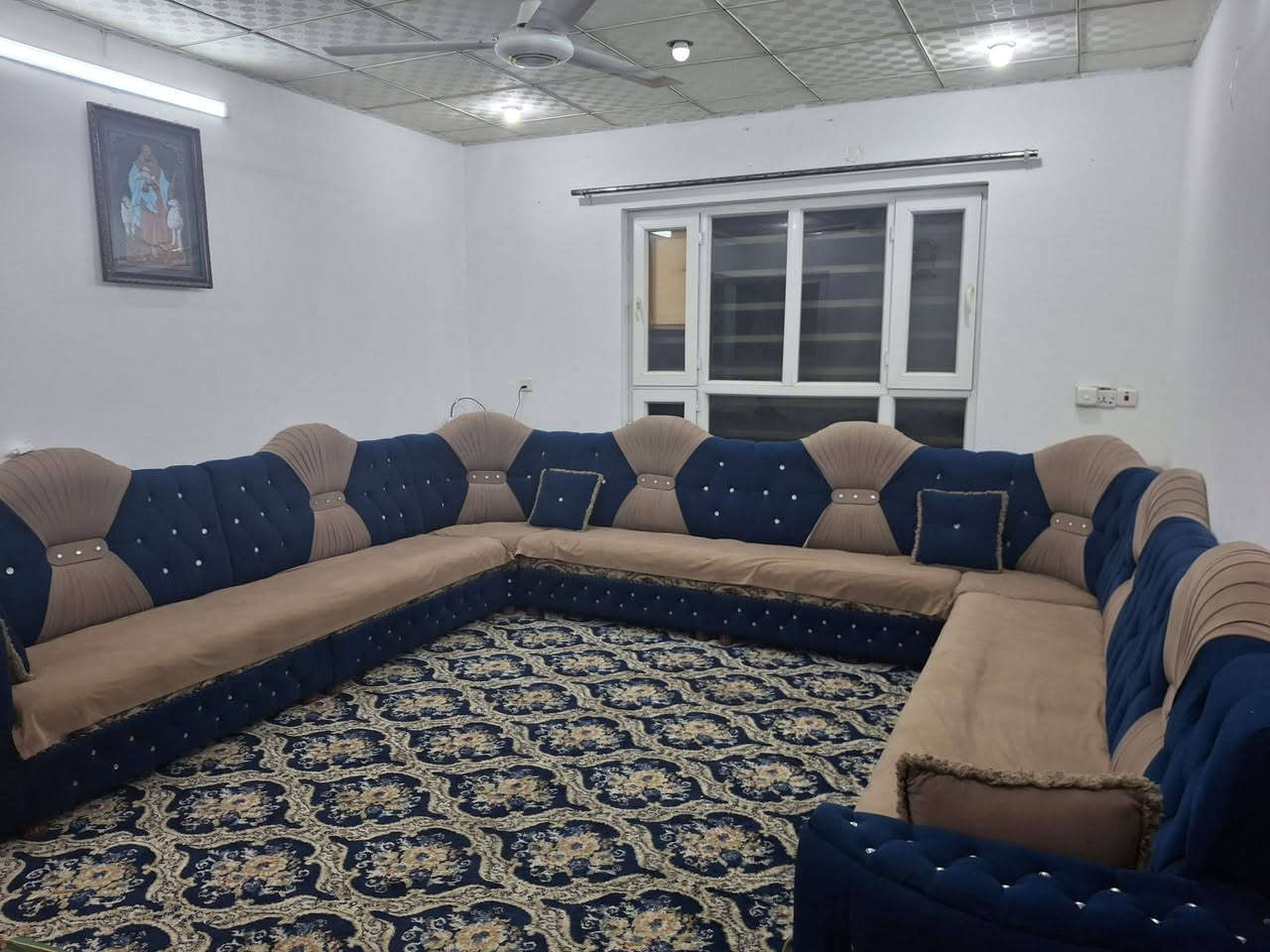 اغراض للبيع في برطلة للاستفسارعلى رقم***********
