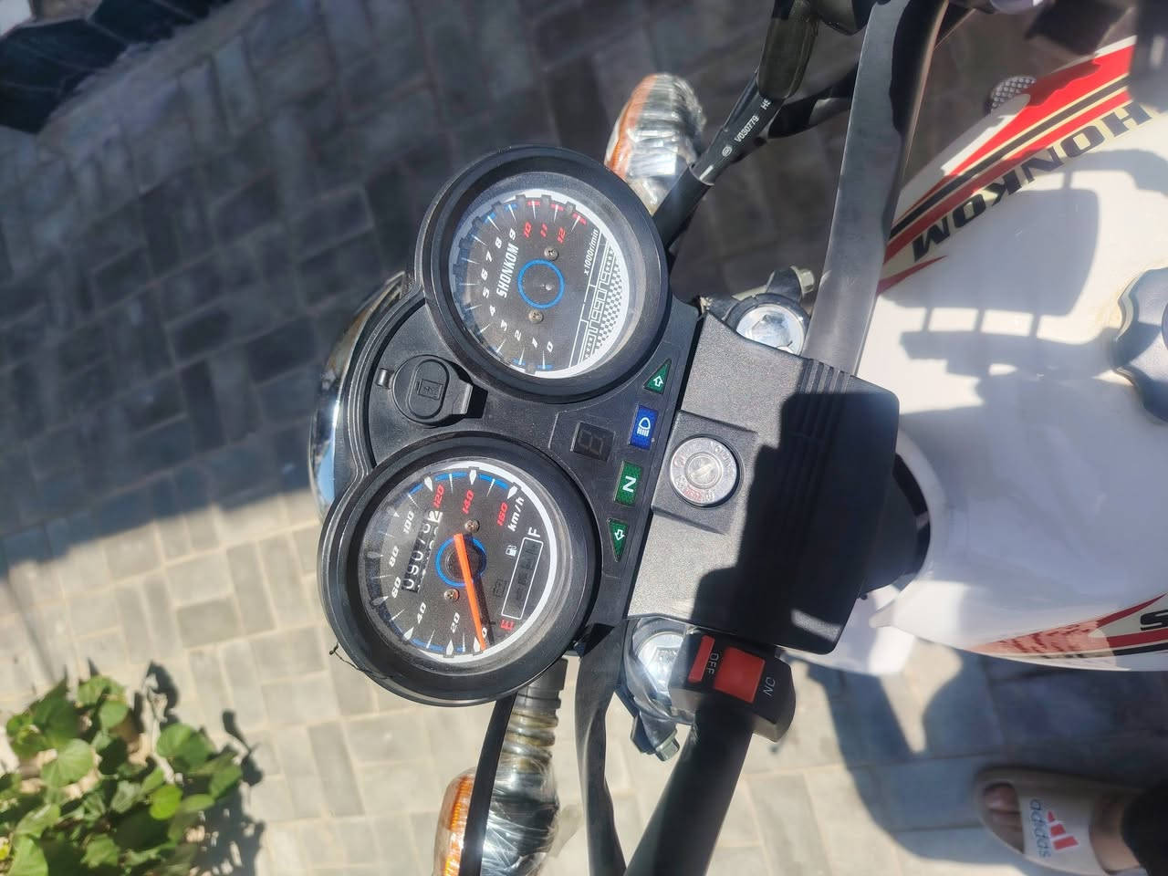 🏍 للبيع دراجة SHONKOM موديل 2025 🏍️
دراجة نظافة 100% وحالة ممتازة جداً، مناسبة للدلفري والاستخدام اليومي. محرك 150 سي سي برغي أصلي وغير مفتوح نهائياً، يتميز بالنشاط والقوة والنهضة الممتازة. الدراجة جاهزة للشغل وما تحتاج أي مصروف.
✅ موديل 2025
✅ محرك 150cc
✅ محرك برغي غير مفتوح
✅ سحب قوي وأداء ممتاز
✅ اقتصادية بالوقود
✅ مناسبة للدلفري والتنقل
✅ نظافة 100% وجاهزة للفحص
💰 السعر: 850 سكنر
📞 للاستفسار والتواصل: ***********
