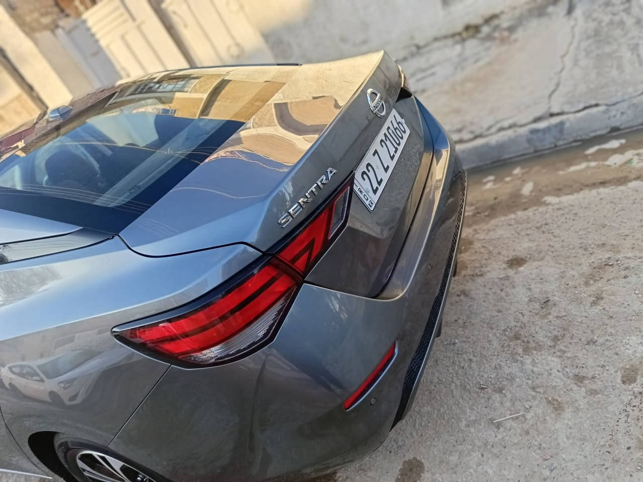 السلام عليكم 
نيسان سنترا موديل 23 امريكي 
دخول جديد وترقيم جديد رقم اربيل 
فئة SV مواصفات كامله ما عدا الفتحه فقط 
حادث قطعه وحده فقط تبديل وصبغ بدون دواخل شرط الفحص والسونار رقم الشاصي 3N1AB8CV4PY223536
ماشيه 21 ميل فقط 
المواصفات معروفه فول ما عدا الفتحه 
مكان السياره بغداد 
للاستفسار اكثر المراسلة على الرقم ***********
