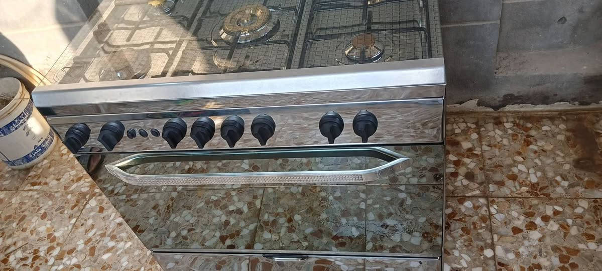 يالله
طباخ مصري فريش 5 عيون اخو الكارتون 
عنوان كربلاء 
للاستفسار 
***********
***********
