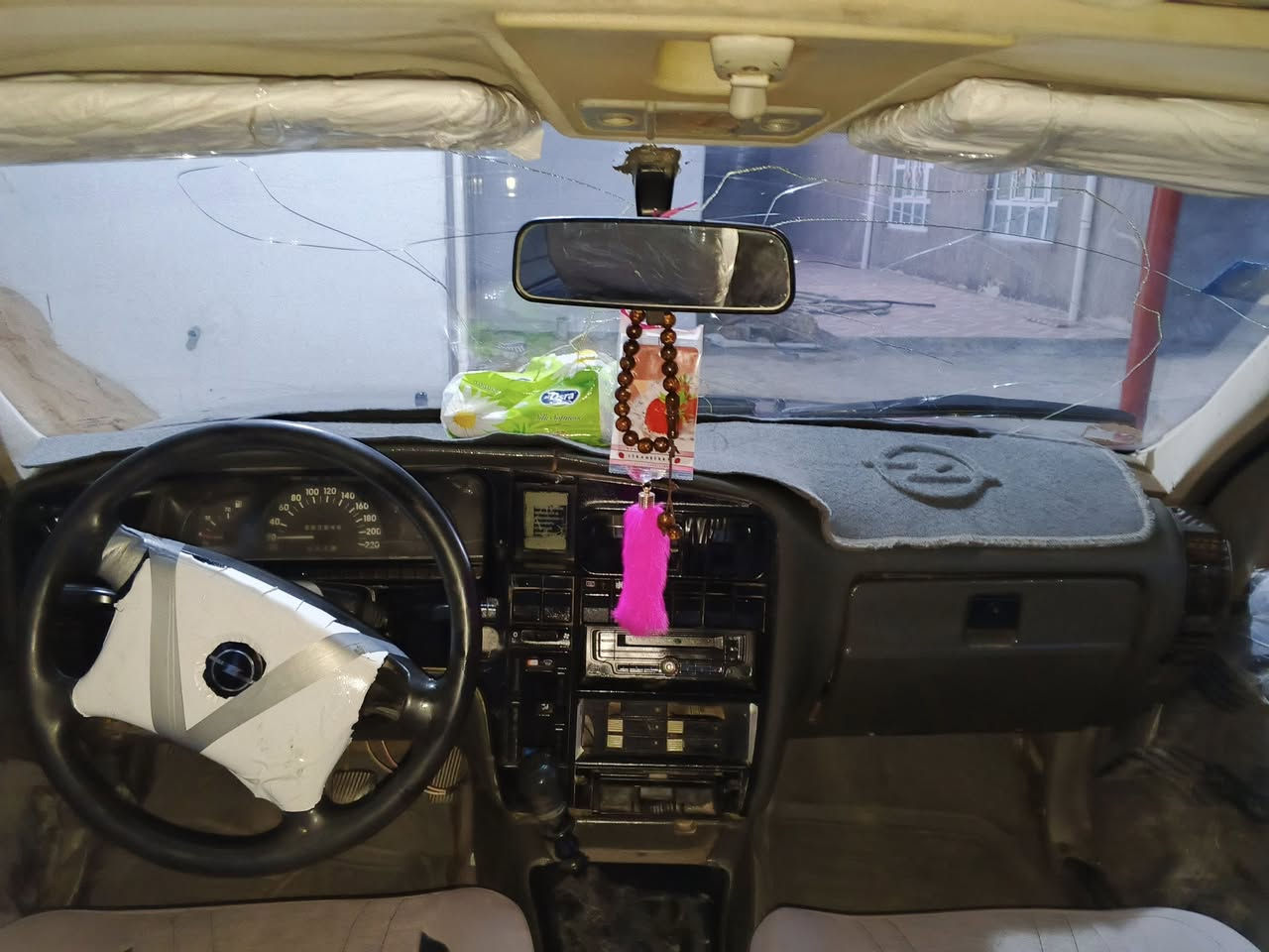 سلام عليم اوبل اوميكه موديل 91 كير محرك كفاله تخم تاير جديد كهربائية كله شغاله تحويل ثاني يوم رقم دولي جديد سياره باسمي صبغ عام جماليه مكفوله ضربه وخياس سعر 33 بي مجال مكانه رمادي تصال ***********
