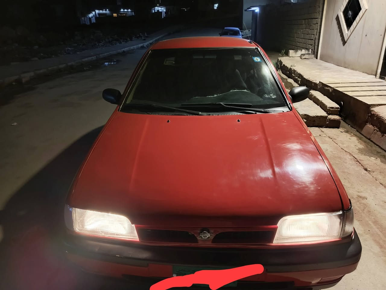 السلام عليكم
نيسان صني ياباني موديل ١٩٩١ سيارة بيها صباغ جمليه هزه جديده وسنويه خضراء ومرسمه وصاحبه الشرعي موجود وشرط التحويل وسيارة جهازه دوشمه كلها شرط كهربيه كلها شرطوكابون بنزين بيها محرك كير عادي كلها شرط السعر ٢٦ ورقه وبيها مجال قليل مكان السيارة موصل الأيسر
***********
***********
