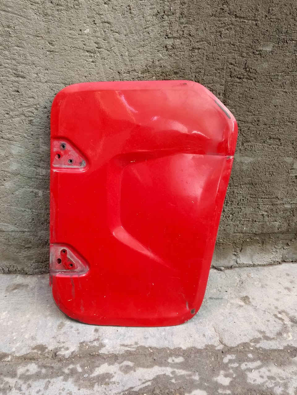 سلام عليكم باب تكتك صفحت اليسرا بلادي شركه مو تجاري فتحته من التكتك وكيجات كامله وشغله وهم بلادي شركه عل شغل مكاني بغداد *********** السعر قيم وخذهن
