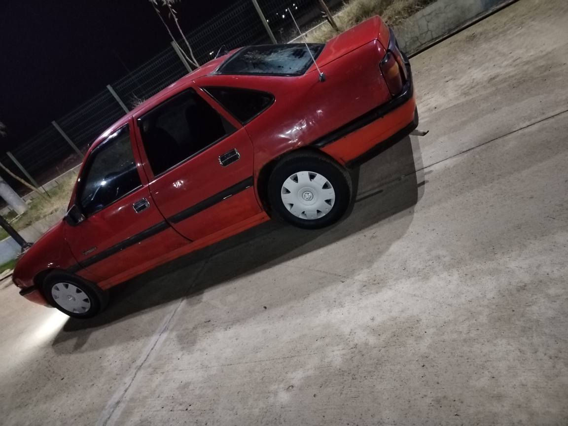 پیشەکی بە ناوی خودا ئۆپڵ فیکترا مۆدیل 1993مە کینە 18گیڕو مە کینە بە شەرت مە کینەی هه ڵمی دەمی نییە تە قەو ڕە قە بە شەرت کارە بای بە شەرت چوار تایەی تازە ڕزیوی نییە پیشو دوای دە عمی نییە سە یارەیکی زۆر تنو تۆڵە هه موو گیانی بە شەرت سە یارە کە ماڵی دۆستە مەسروفی نییە قفڵی 13 گڵا علوجە بە شەرتی ئەوەی ماڵی کەس نە بیت موسو بڕاوە بە شەرت گۆڕینەو قەرزو قیستم نییە سە یارە کە زۆر جایزە  *********** فایبەر وەتسئەپ السليمانية, العراق
