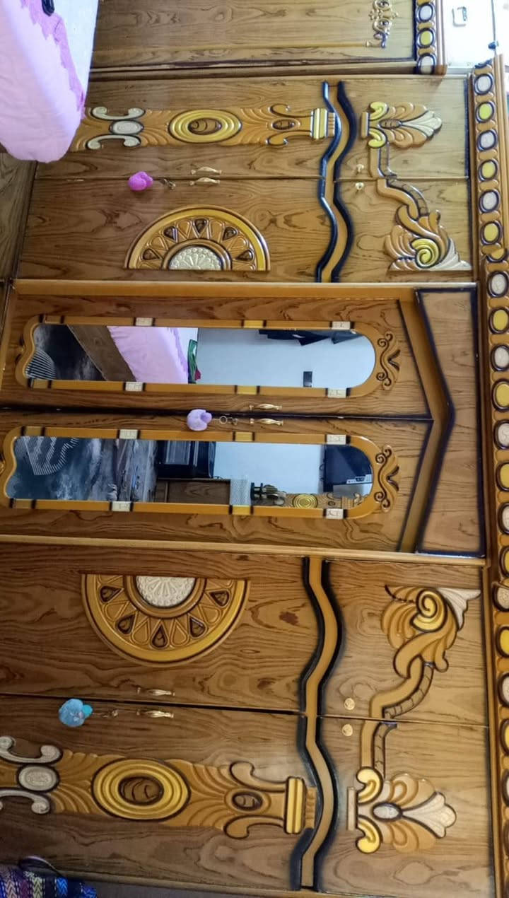 غرفة للبيع
سعر مليون بيه مجال 
جديد 
رقم الهاتف ***********

خاص ماكو لاحد يراسل
