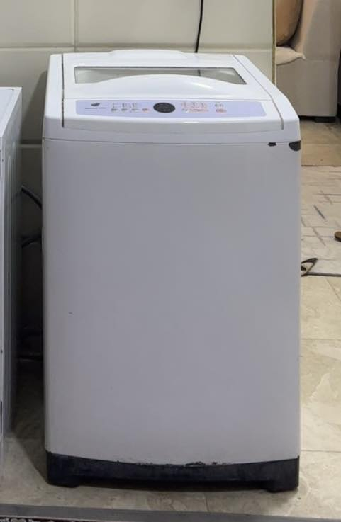 مطبخ كامل للبيع
كاونترات 
فرن كهربائي وميكرويف
ميز طعام وكراسي وزوليه وطبلات وثلاجة عرض
غساله ملابس وتلفزيون هو وميزه الاسعار مذكوره بالصور
المكان حي الخضراء


**إذا كنت صاحب هذا الإعلان وتريد حذفه لأي سبب، رجاءا أرسل رسالة إلى الدعم الفني**