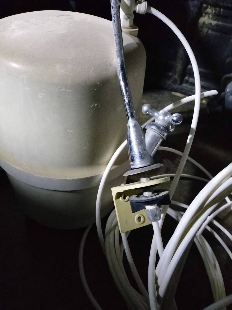 مكنسه كهربائيه شغاله نضيف 20
صفيه ماي اخذتها تشتغل بس معرف شون اشغهاله 25
***********
