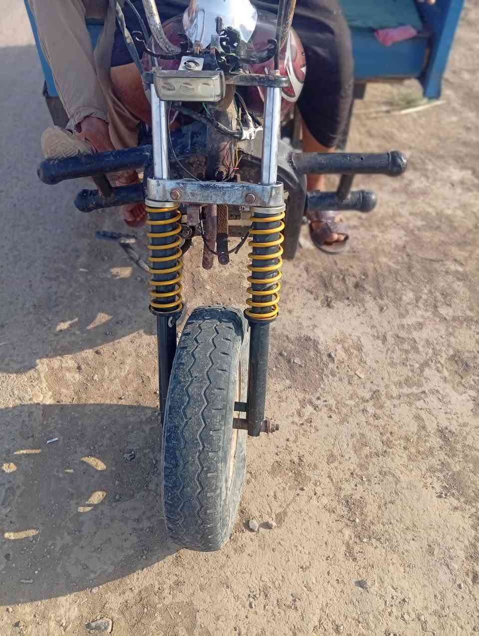 سلام عليكم ستوته للبيع مكفوله سعر 650 بيها مجال الاتصال على هذا الرقم /***********/

