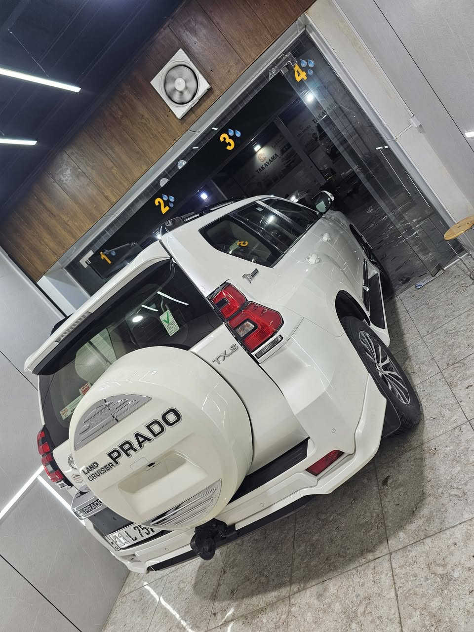 السلام عليكم
ابرادو 2022 TXS سبعينيه
ماشيه 73 الف
محرك 4000
فتحه
مري شفط
تشغيل عن بعد
كشنات جلد كرميدي
تحكمات 
دفع رباعي
مانع انزلاق
وهواي مواصفات
وهذا التقرير
مالتهه
السعر  42 وبيها مجال بسيط
حك الجيه
***********
عنواني بغداد
