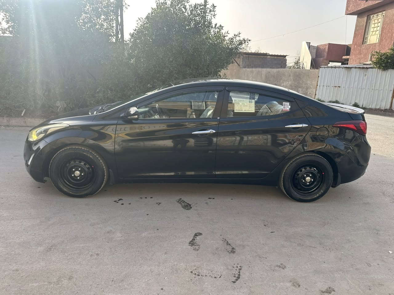 السلام عليكم سياره النتره وارد خليجي مواصفات نص فول موديل 2015محرك كير صدر تبريد تخم تاير مكفولة بدون حادث وصبغ قطعتين فقط تحويل مباشر العنوان بغداد الامين شارع نواب سعر 102بيه مجال بصيط النتصال ***********
