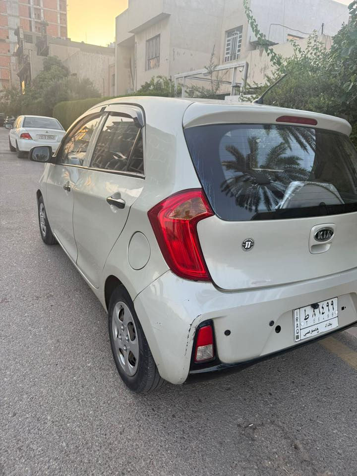 للبيع فقط
كيا بيكانتو موديل 2016
بيهه صبغ جنطة وجاملغ
ماشية 72 
السيارة جاهزة 
السعر 86$
العنوان اليرموك
 ***********
