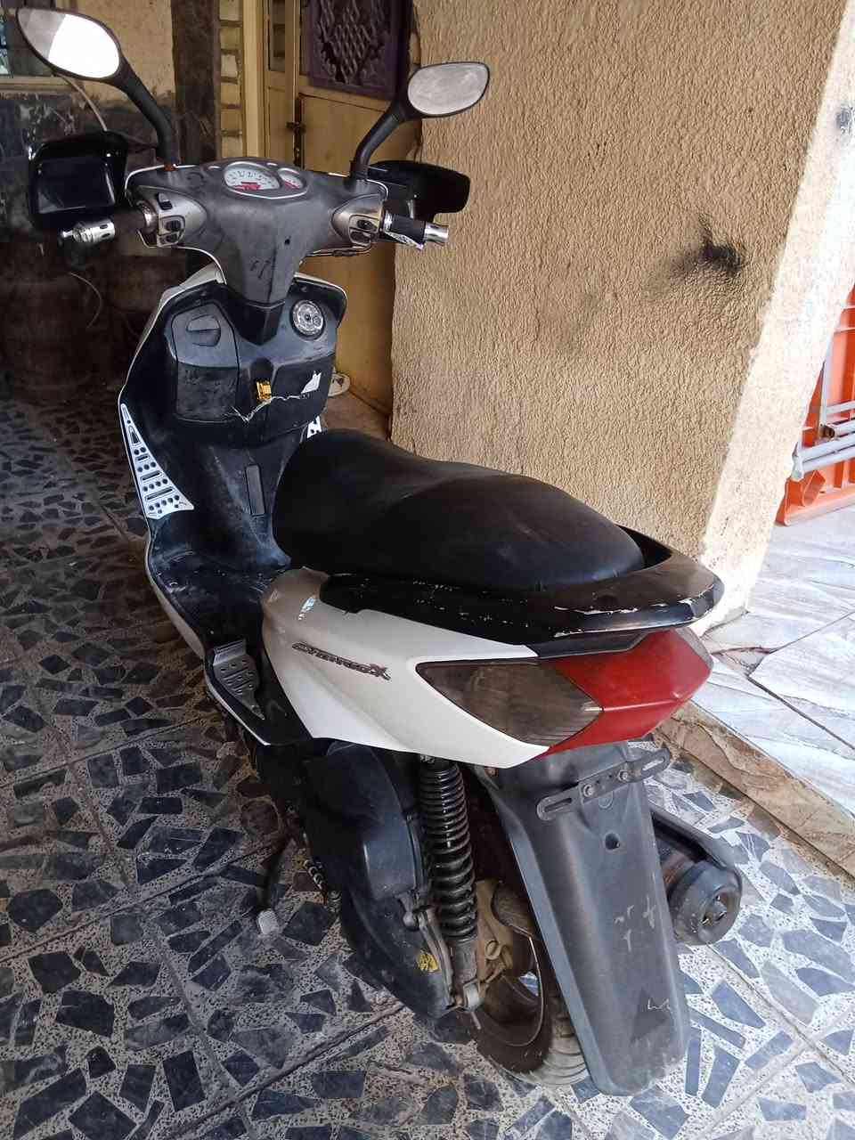 السلام عليكم سكنس نثيه 140 دراجه كامله من كلشي اي نقص مابيه رايدة 700 مكاني البلديات ***********
