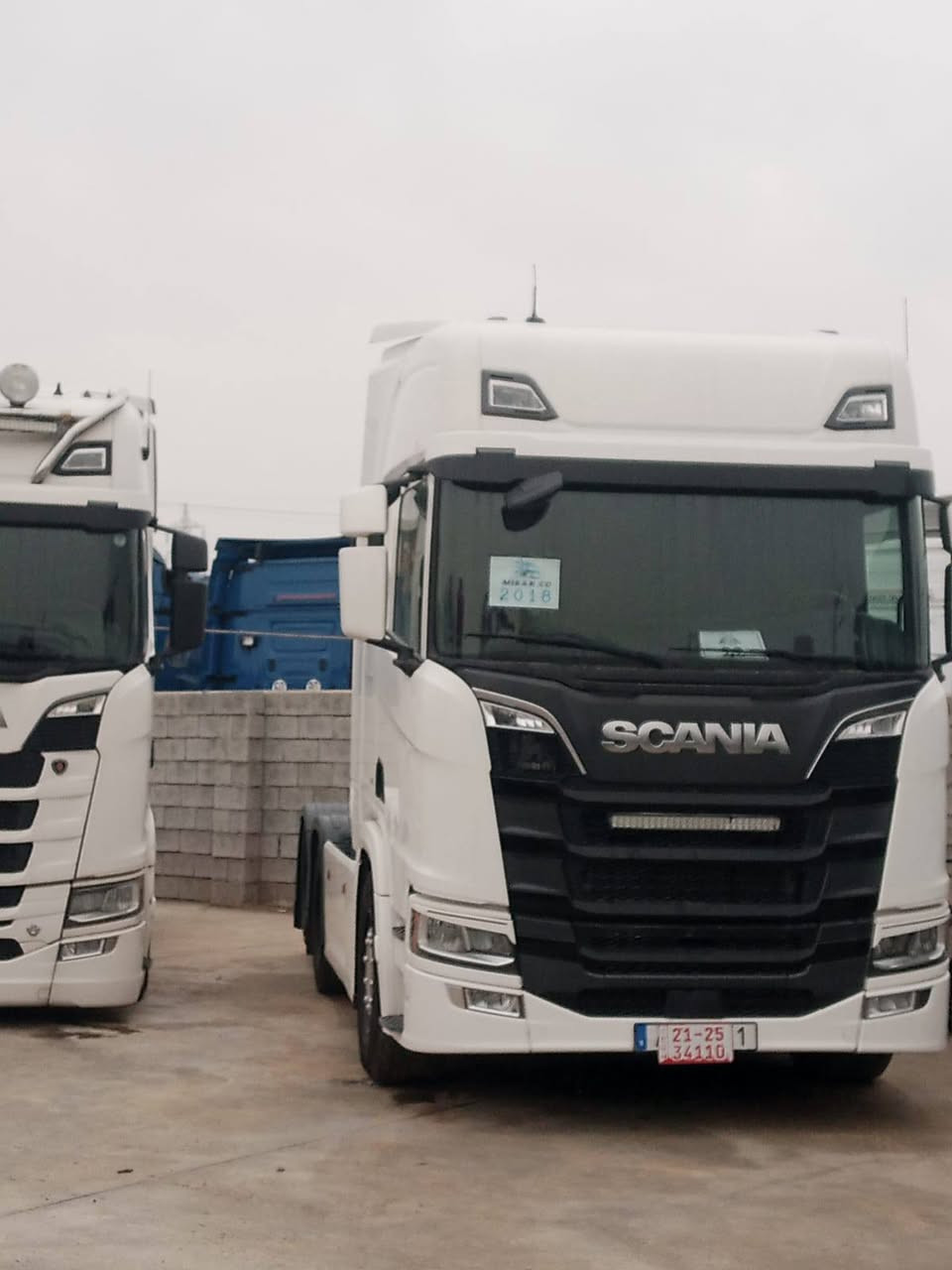 Scania R500
موديل ; 2018
گير :  اوتوماتیک 
مواصفات : تبريد ، ريتاردر, كاميرا ، حساس،،سوبا   قفل أكسل ,
لاستفسار ‏‪***********‬‏
