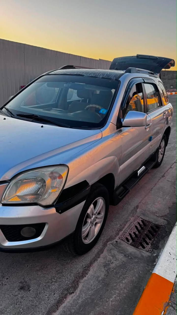 سبورتج 2009 خليجي
السعر 85$ 

رقم بغداد سنوية 2030 بأسمي

مكان السيارة / فلوجة
محرك 2000 دوش
ماشية ٢٤٠ KM
ضرر موضح بالسونار
 
نقص كمبريسر تبريد وجامة سقف

***********

‎*********** واتساب
