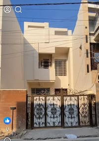 بيت للبيع في حي الجهاد الرفاق الاولى ١٠٠ متر ثلاث طوابق الاستفسار يوجد...
