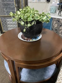 ميز طعام • ٤ كراسي • حي جامعة