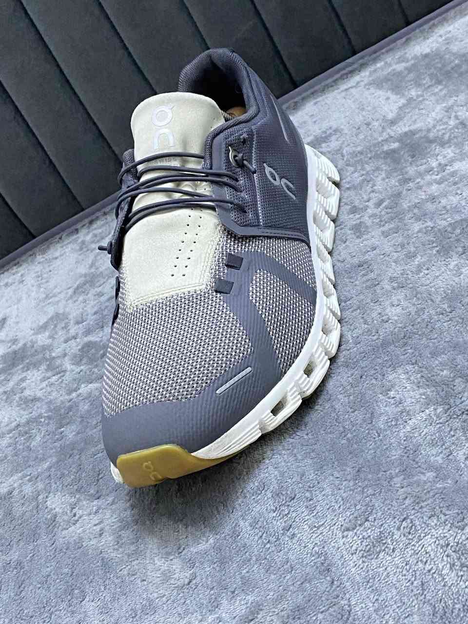 ئۆن کلاود- ئۆرجنال ئەسلی قاس ٤٤.٥ دريژی ٢٨.٥ سم..٩٠+ خاوێنی..بالەی ئەمریکی وەکالە….حذاء باله امريكى ماركه اون اورجنال اصلى قيا ٤٤.٥ ونصف طول القدم ٢٨.٥ سم..النضافة ٩٠+ .. 🇨🇭 ***********–
