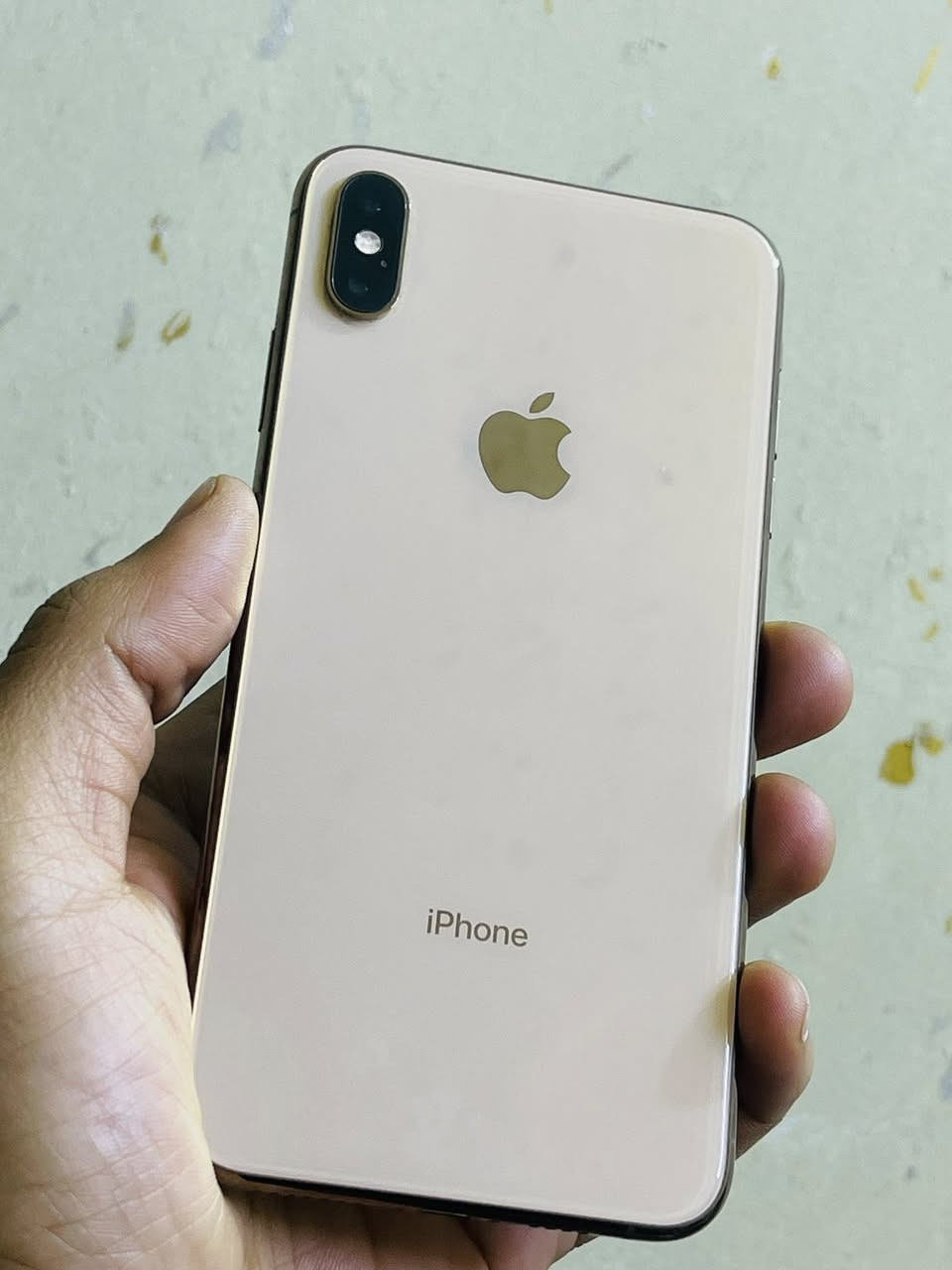 ايفون X MAX ذاكره 256 بطاريه 80 جهاز زلغ ما بي فقط مبدل شاشه جهاز كله شغال تجي تفحص نت تصال كامرته بصمته هزاز كله شغال سعر 185 قفل بدون عمله ***********
