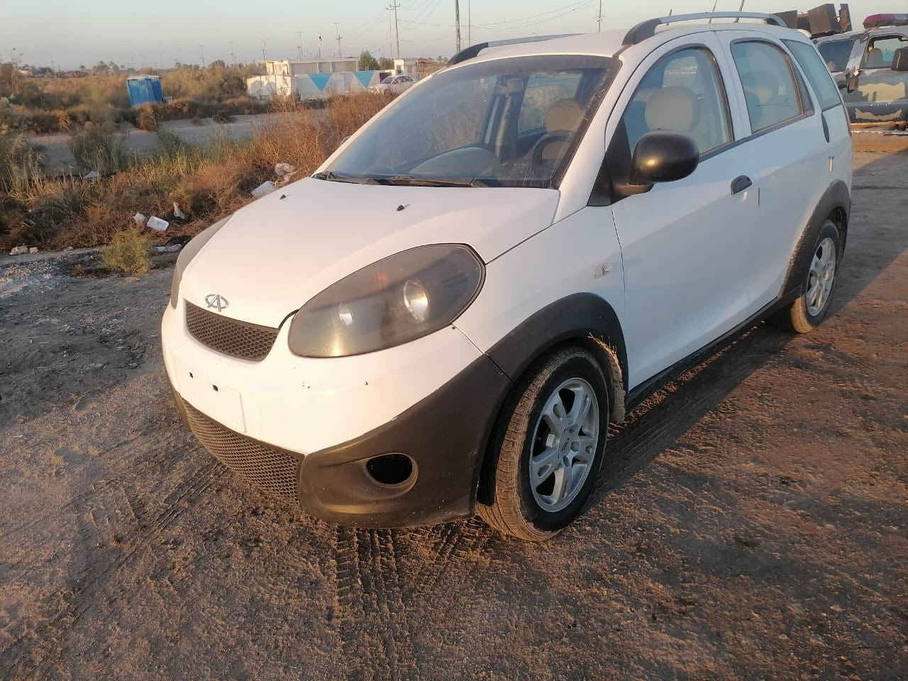 السلام عليكم للبيع شيري x1 موديل ٢٠١٤ بدون تسجيل  معاملة موجودة كاملة بدون ارقام دخول رسمي ابيع على وضعها مكفولة بدون صبغ بحالة جيدة جدا محرك ١٤٠٠ السعر 28 $ ورقة مع مجال بسيط العنوان /النجف الاشرف ***********
