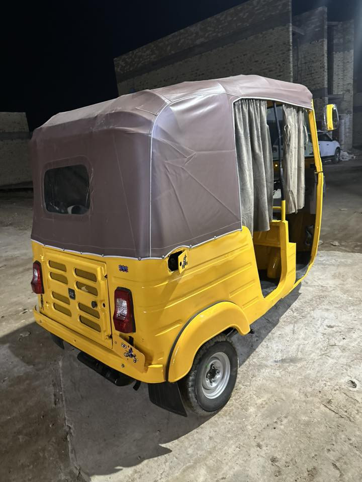 تكتك للبيع 2020تكتك مصبوغه عام لجماليه بيهه ضربه بصفحه اليسره ومصلحهه ما مبينه ابد تكتك خير من الله اي نقص ما بيهه بوجهك لشغل رقم بغداد ومكان واسط قضاء العزيزيه ***********
***********
