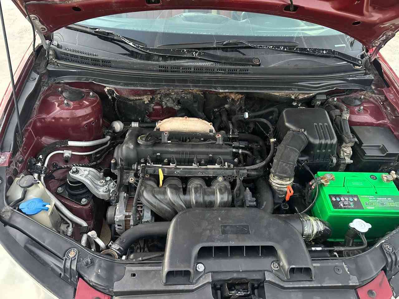 انترا 2007. خليجي
للبيع سياره كامله 
بدون ضربه 
بس صبغ رش 
كير ومحرك خير من الله 
صدر نص عمر 
سياره بسمي تحويل ثاني يوم 
سعره بلاش 85 وبي مجال 
***********
