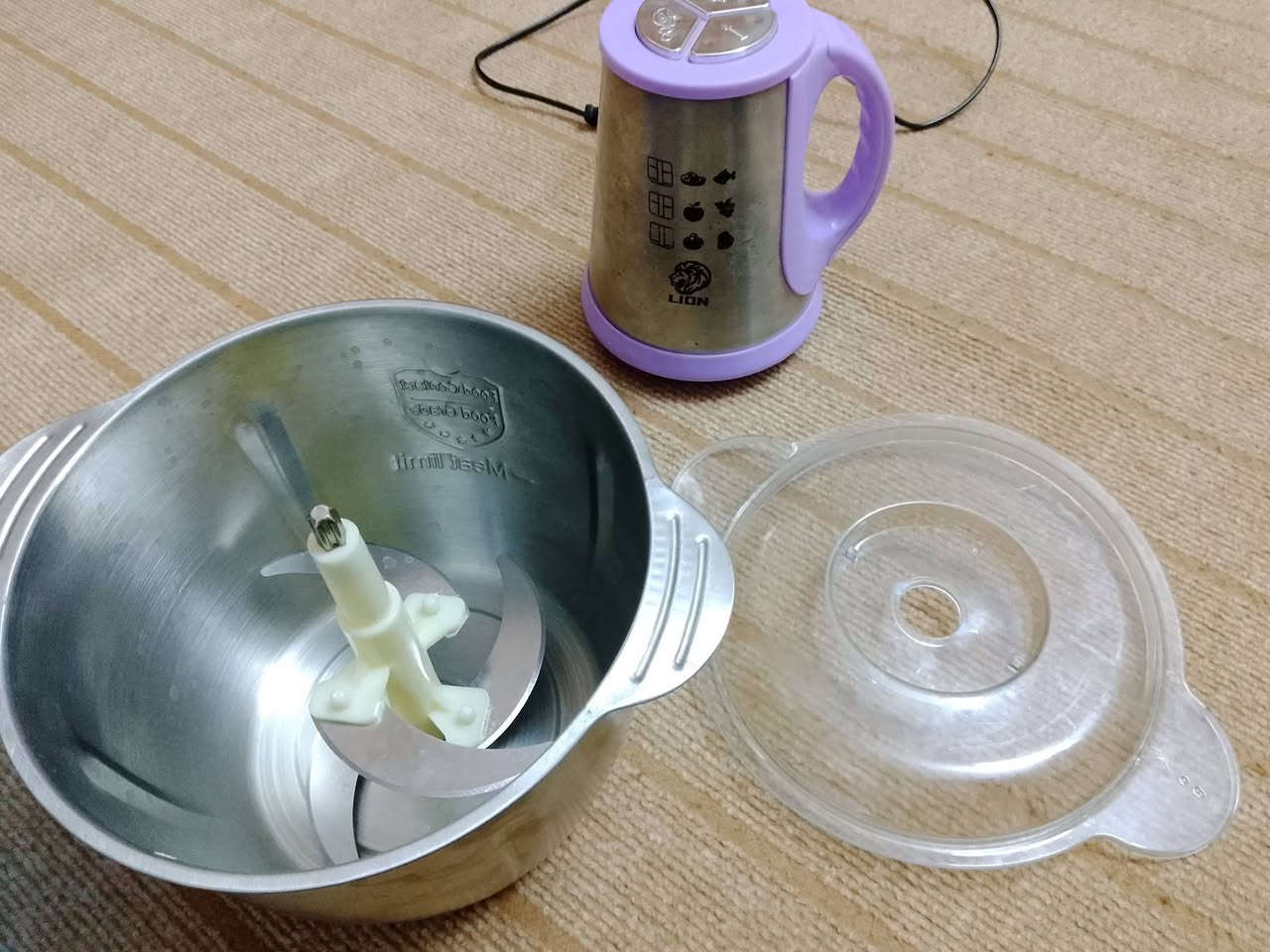 طاحونة. محضرة طعام ب ١٣ توصيل مجاني


**إذا كنت صاحب هذا الإعلان وتريد حذفه لأي سبب، رجاءا أرسل رسالة إلى الدعم الفني**