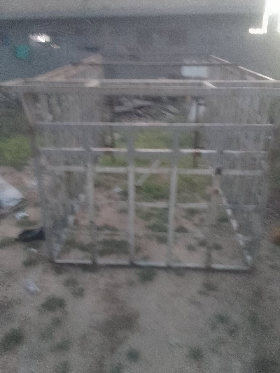السلام عليكم محجر مال كنتر الطول ثلاثه وربع والارتفاع مالته متر و30 سم درهم على الكيا الفحل سعر مالته 750 وبي مجال كان بغداد المعامل محجر كلش نظيف ***********
