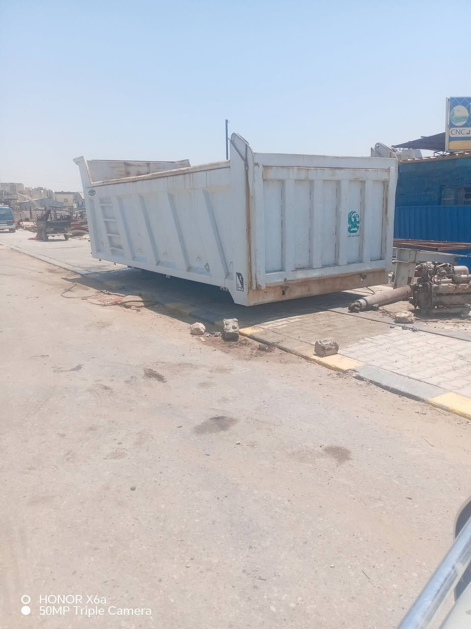 البيع بدي اكتروز طوله 6.10 هوا وجكه ***********
