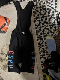 ملابس • للبيع • تعال خاص