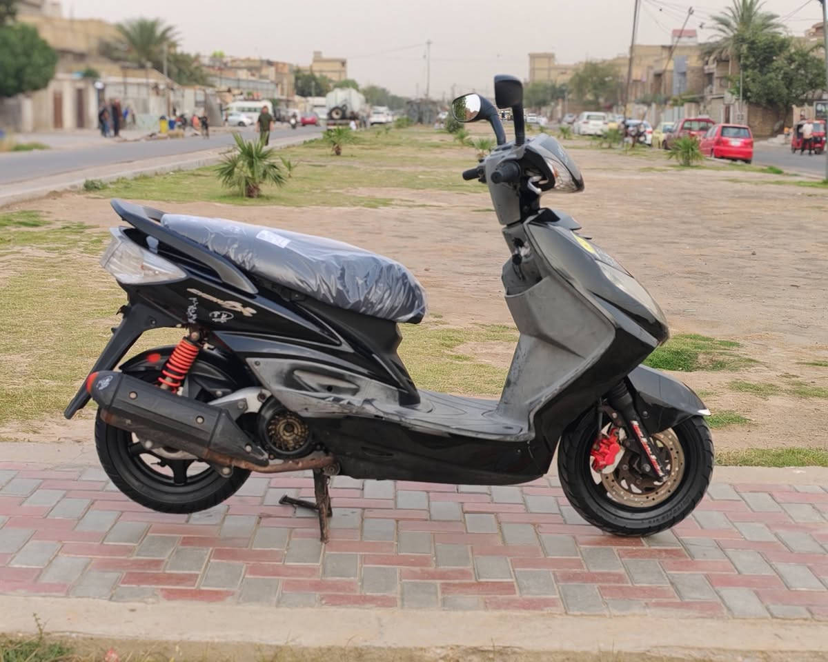 السلام عليكم ✋😊
السلام عليكم دراجة سكنس فحل للبيع دراجة مال رنبة جديدة خير من الله كلة شغال سلف هندر كهربائيات كلهة شغال دهن جديد تايرات جدد جيب فيتر وفحص عنوان مدينة الصدر للاستفسار الاتصال ع رقم (***********)... ✋☺️
