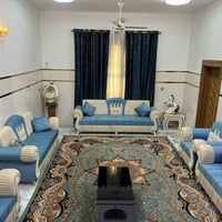 شارع الباب • ١٥مقعد • درجة أولى