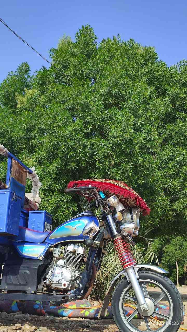 السلام عليكم  ستوته للبيع موديل 23
رقم وسنويه الحاب يشتري يتصل على رقم ***********
