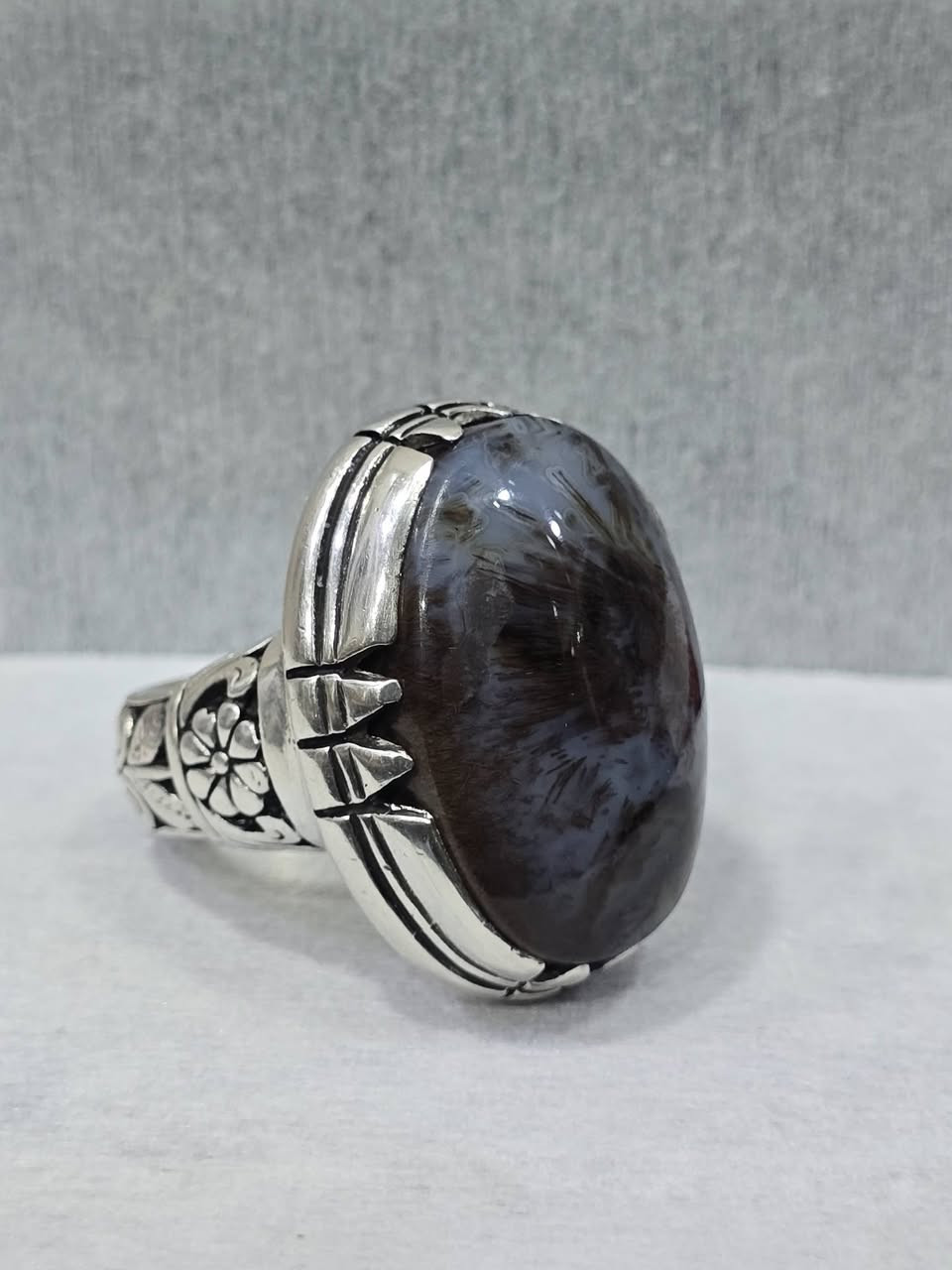 خاتم سلجوقي قديم وزن ٤٤ غرام عقيق شجري يماني ابيع وزن


**إذا كنت صاحب هذا الإعلان وتريد حذفه لأي سبب، رجاءا أرسل رسالة إلى الدعم الفني**