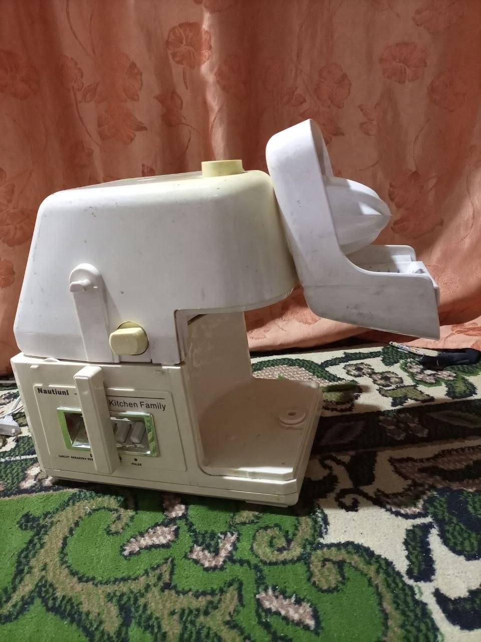 السلام عليكم
ست البيت للبيع غراضها كلها كامله 
و نضيفه و استعمال قليل جداً
السعر 75 الف و بيها مجال 

مكان بغداد الرشاد قرب القاعده


**إذا كنت صاحب هذا الإعلان وتريد حذفه لأي سبب، رجاءا أرسل رسالة إلى الدعم الفني**