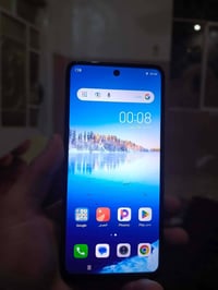 آيفون • ذاكرة ٦٤ • سيم شغال