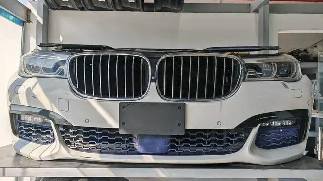 السلام عليكم
متوفر ادوات الماني
BMW - Mercedes 

كلشي متوفر بيها 

شنو تريدون موجود ان شاء الله 

•

لايتات 

دعاميات 

بونيد 

جاملغات 

ابواب

صندوق 

اكسسورات 

بك لايتات 

•

جميع الموديلات متوفر 

و بأنسب الاسعار ان شاء الله 

•

يوجد توصيل لجميع محافظات العراق 🚚

•

•

الزاد لتجارة قطع غيار السيارات الحديثة 

***********
