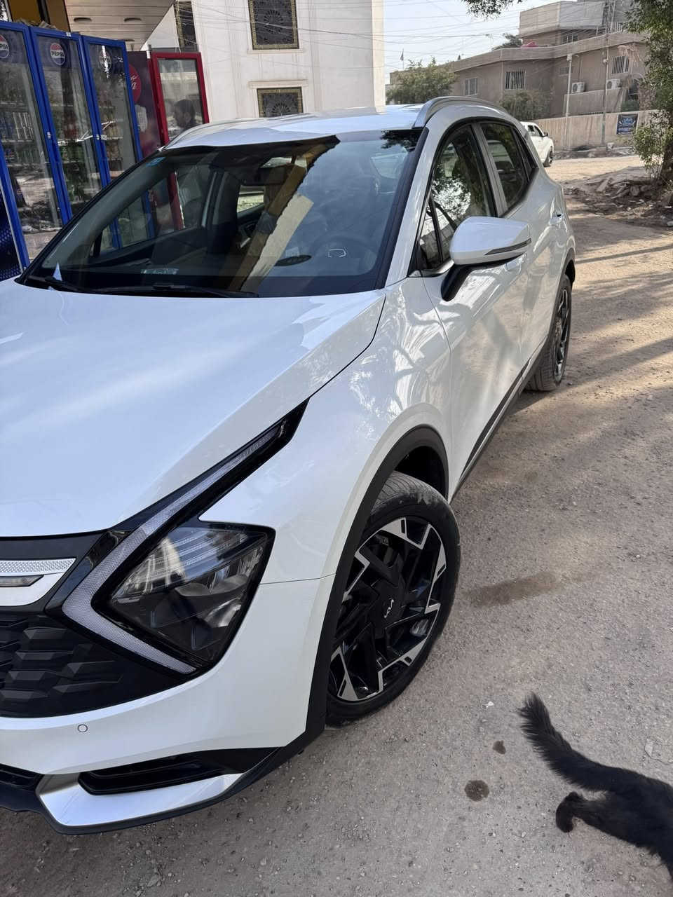 السلام عليكم عندي سبورتج موديل 2025 ماشيه 7500 السياره جديده جدا بصمه تشغيل عن بعد نفطه عمياء حساس امامي وخلفي جنطه كهرباء كشنين كهرباء كشن حار شاحن موبايل ااسعر 238 $ وكاله نم مكفوله كفاله عامه 
 ***********
