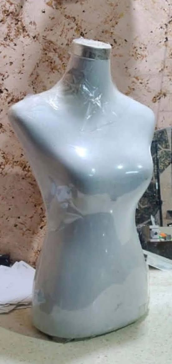 سلام عليكم 
عندي ديكور مال تعزيله محل وكلشي موجود تكدر تختار الي يعجبك وبسعر مناسب كلشي موجود اصلي وستخدام قليل من لعابات استاندات سكات ادزعه مال سكه اي شي يعجبك راسلني خاص او ع هذه رقمي***********متواجد واتسب مكاني بصره وتوصيل جميع المحافظات عندي
