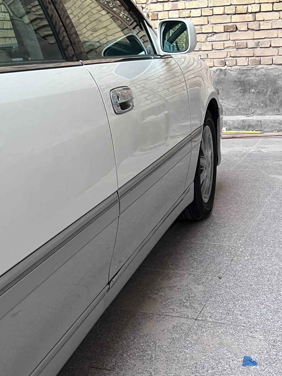 سلام عليكم جنون موديل 2000 دكمتين كرستال اصل محركها ديفور الجبير السيارة كفالة كص وضربة وصبغ مواصفات كشنات كهرباء برده كهربائيه السيارة راعيها موجود مكان السيارة بصرة

‏‪0770 310 0557‬‏
