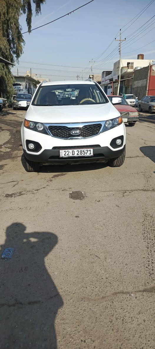 السلام عليكم كيا سيرنتو 2012 ترهم مراوس حسب القناعه محرك كير شرط السياره صبغ ما بيها فقط بارد بلباب الخلفي  السياره باسمي شرط التحوي سعر 148بيه مجال ***********////***********
