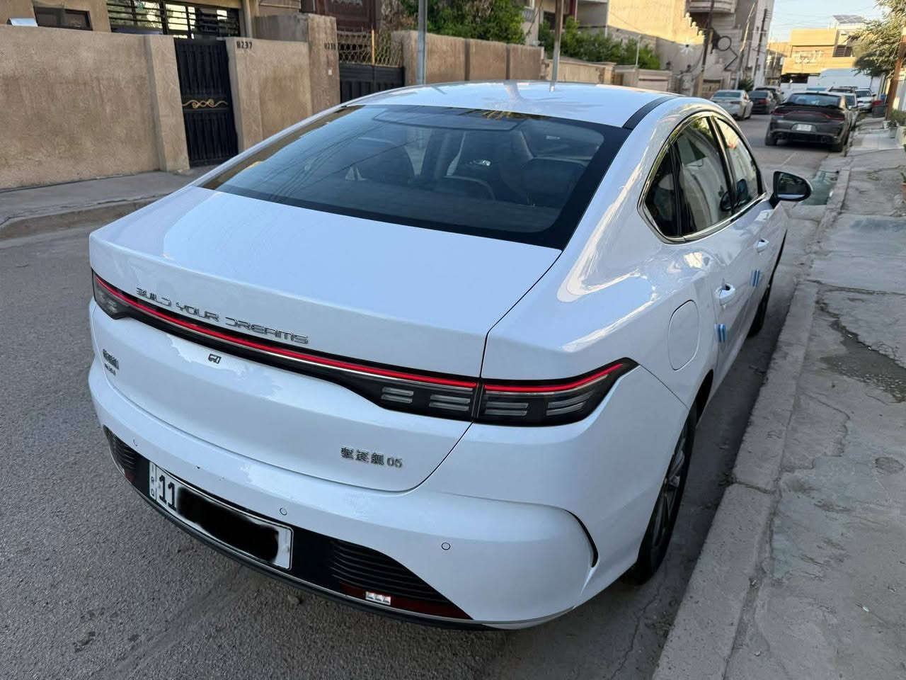 السلام عليكم بي واي دي   بيع مستعجل
دسترويال 2025 كفاله عامه 
رقم بغداد باسمي 
السعر 14 مليون  بيع مستعجل 
مكان بغداد شارع فلسطين شراي ينتصل 
***********
